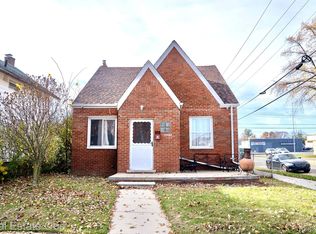 6655 Yinger Ave, Dearborn, MI 48126