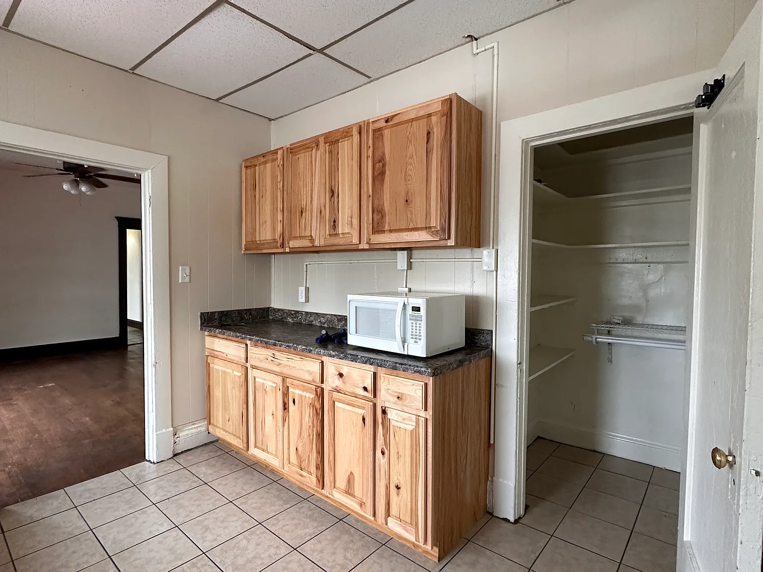 2 bed, $649 — Photo 4