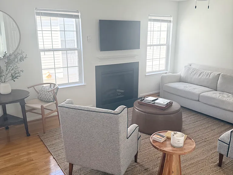 1522 Parks Ave — Photo 5