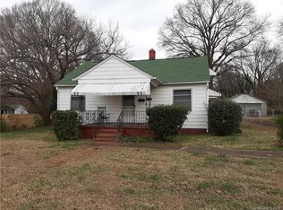 5935 Maple St, Charlotte, NC 28269
