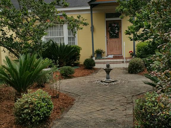 2nd image of 530 SW 21st Ave