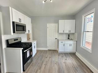 142 Court St #1B, Elizabethport, NJ 07206