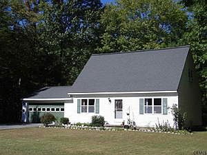 1st image of 17 Castlewood Dr