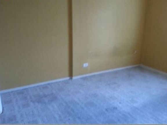 5th image of 3509 W Montrose Ave
