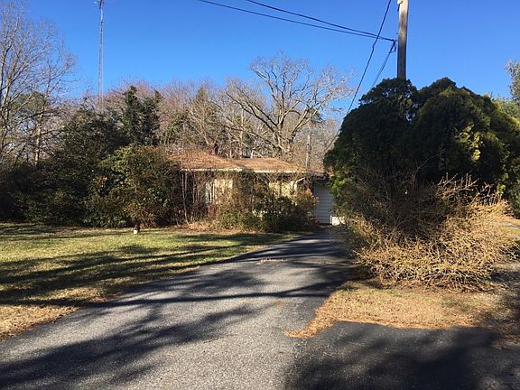 2nd image of 5348 White Horse Pike