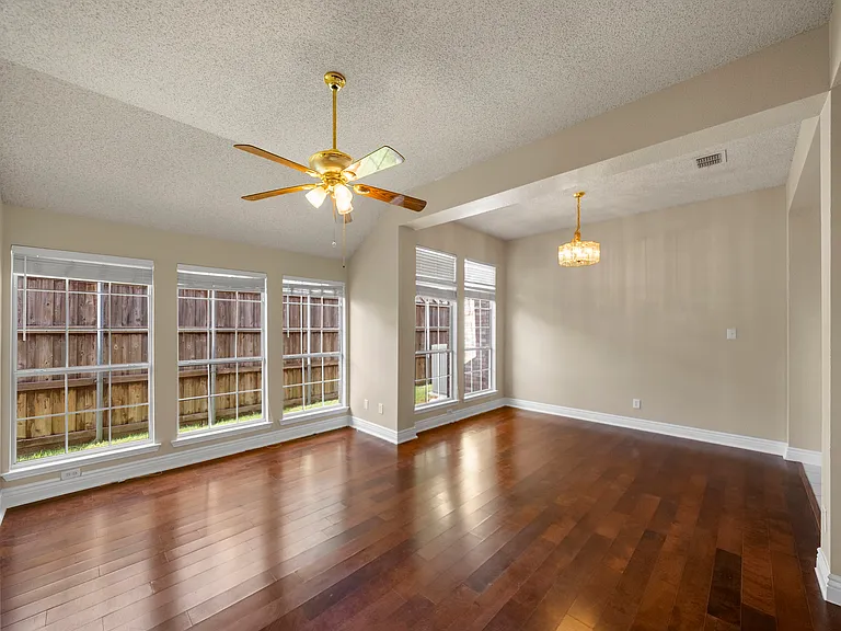 6008 Tupelo Ln — Photo 25
