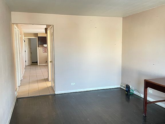 2nd image of 3653 W 71st St