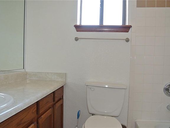 5th image of 111 Silver Shadow Dr #C