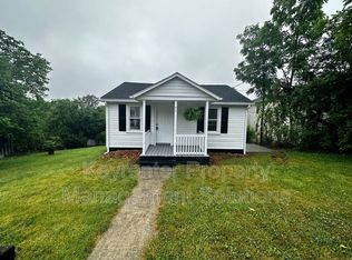 51 Breezewood Dr, Staunton, VA 24401