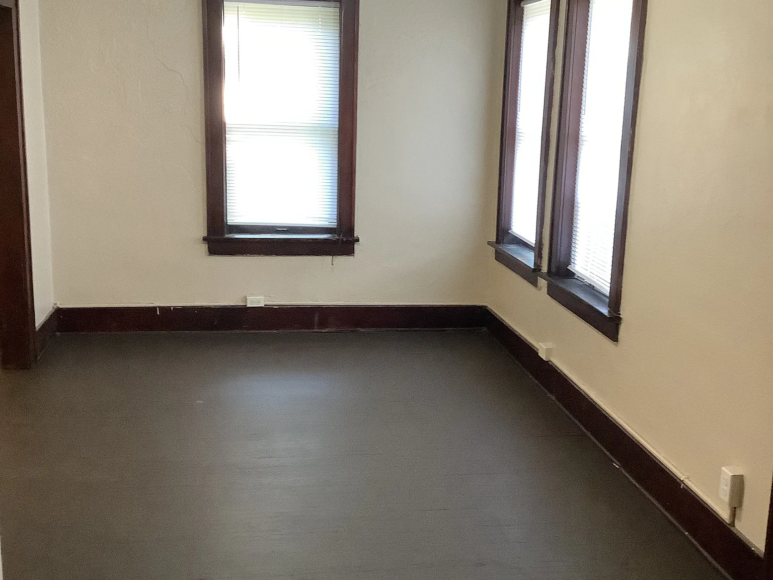 2 bed, 1000 sqft, $900 — Photo 3
