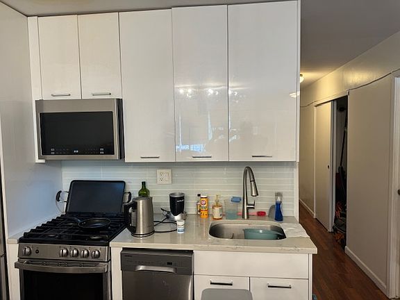 4th image of 49 White St #1