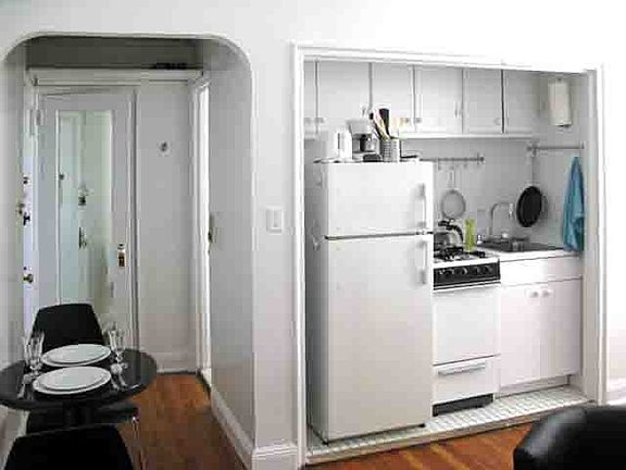 2nd image of 326 W 83rd St APT 3D