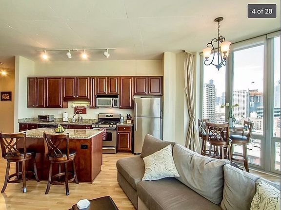 5th image of 1600 S Indiana Ave Unit 1408