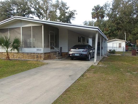 2nd image of 5703 NE 36th St