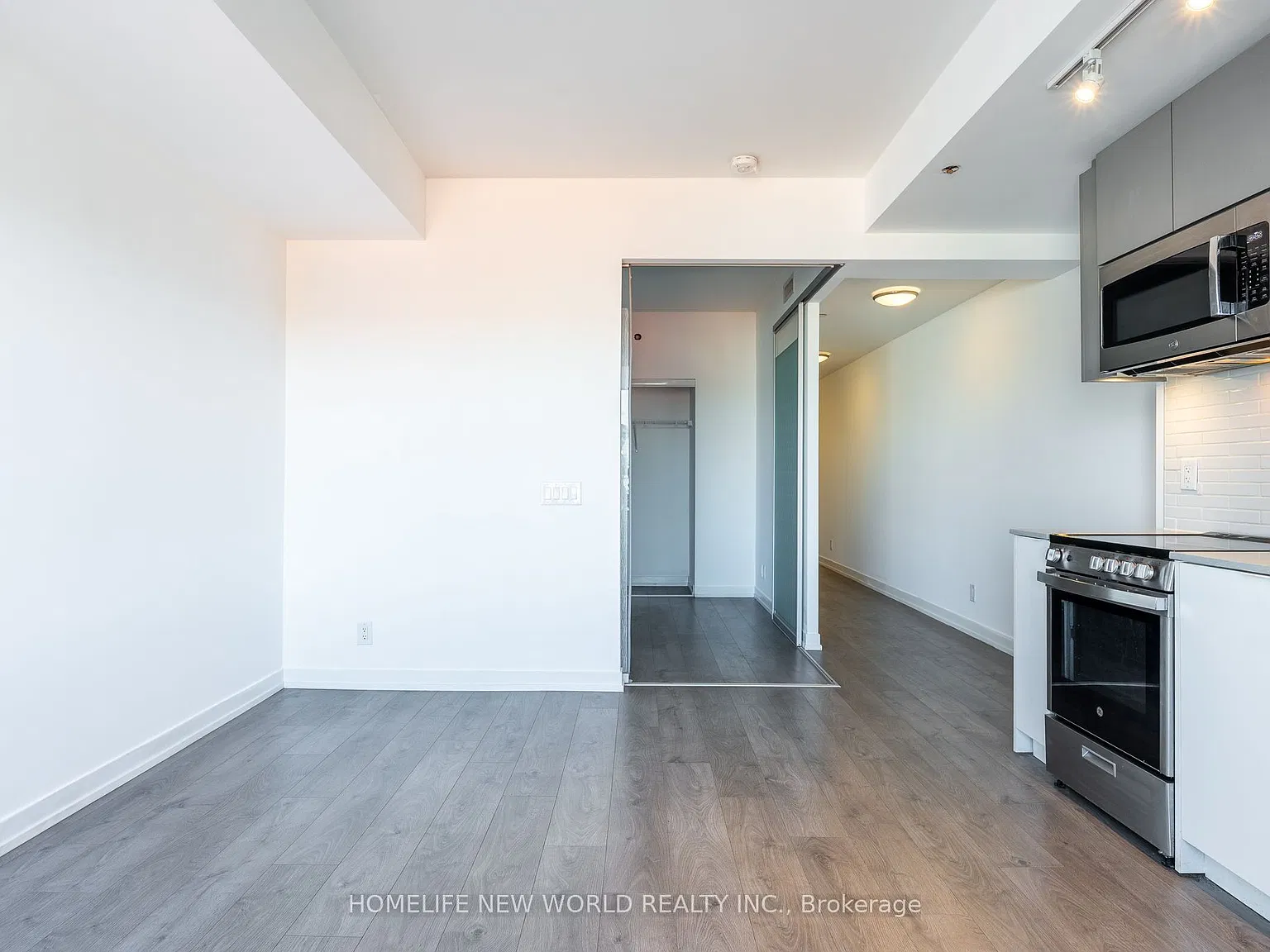 1 bed, $2,000 — Photo 4