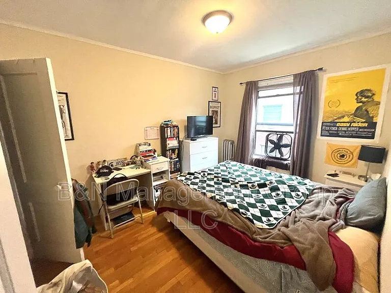 918 W Oakdale Ave #2S — Photo 13