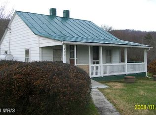 273 Scrabble Rd, Castleton, VA 22716