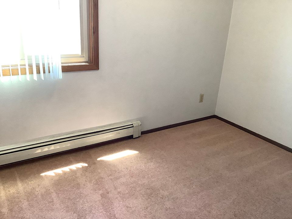 Royal Manor Apartment Rentals Dickinson, ND Zillow