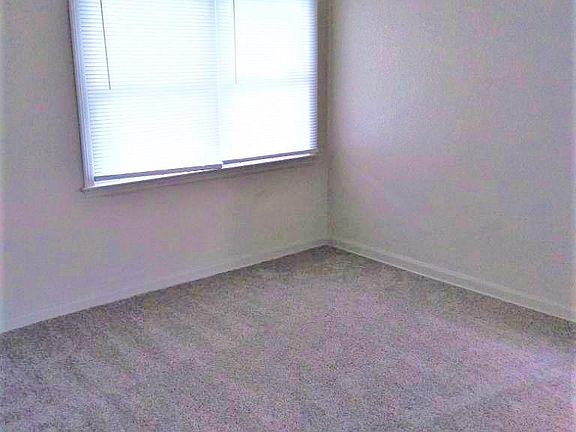 5th image of 7245 Agnes Ave
