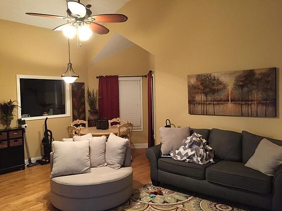3rd image of 10711 Leeward Ln