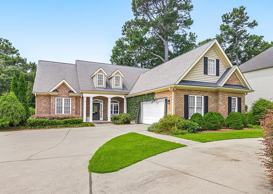 1st image of 110 Tifton Dr E