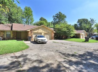 1359 E 60th St, Tulsa, OK 74105