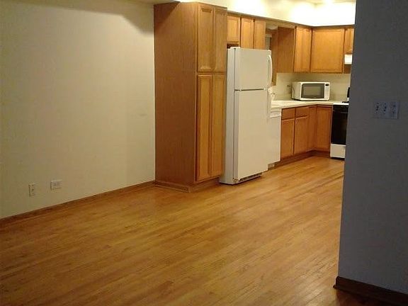 4th image of 1426 N Bosworth Ave #Gdn