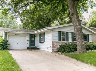 1427 Yuma Dr NW, Cedar Rapids, IA 52405