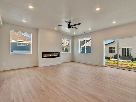 5th image of 2535 W Sante #Fe