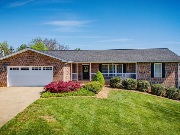 1032 Mitchell Rd, Kingsport, TN 37663