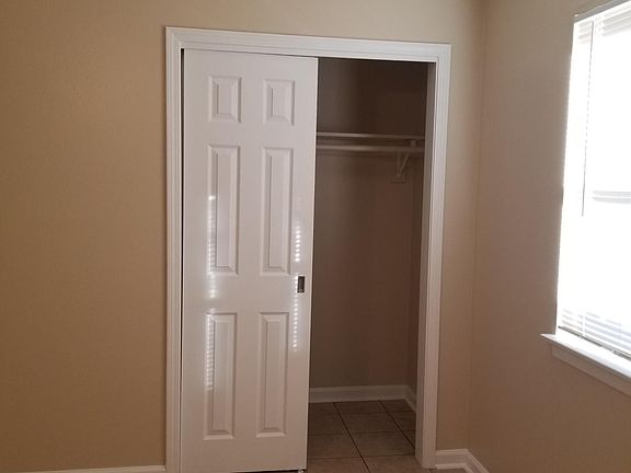4th image of 1710 Elizardi Blvd