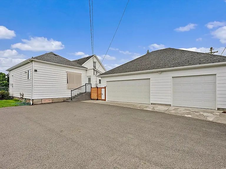 7640 Yakima Ave — Photo 25