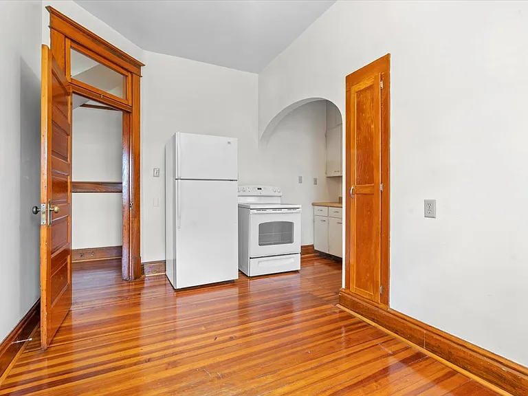 513 E Miller St #1 — Photo 2