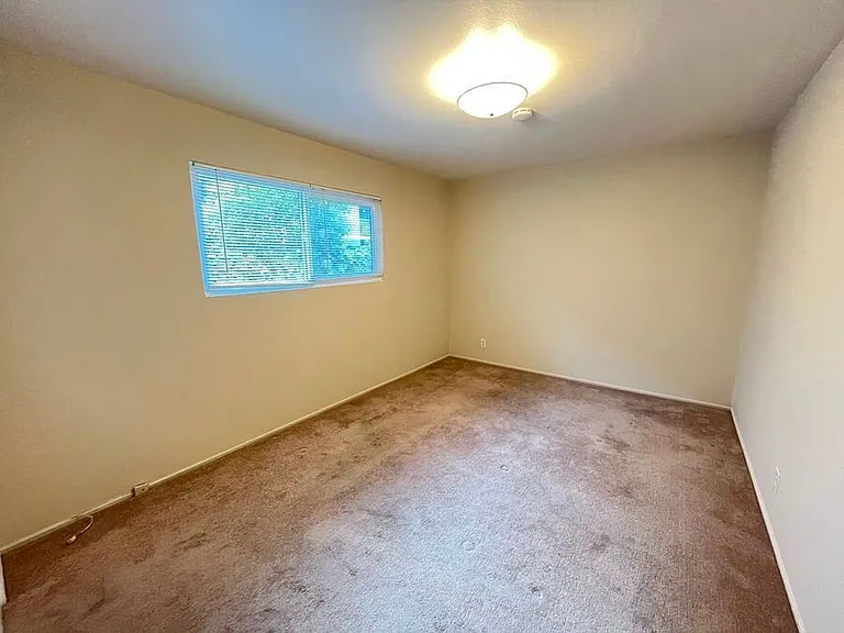 329 Lester Ave #3 — Photo 7