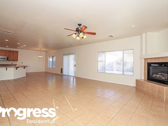 3rd image of 16423 N 170th Ln
