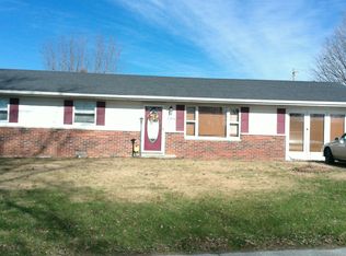 308 W Carolyn St, Orleans, IN 47452