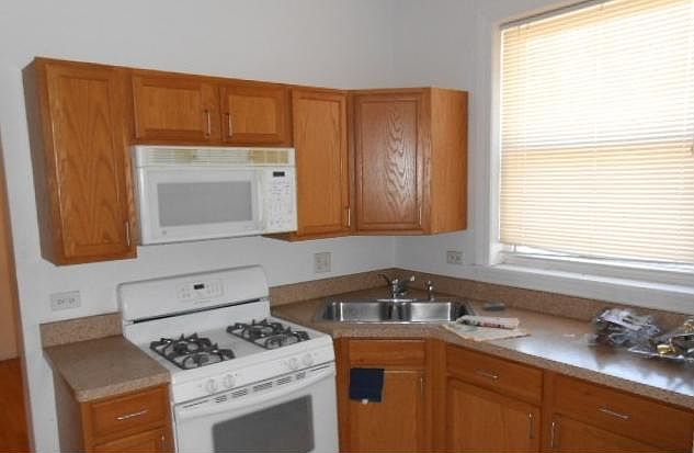 1st image of 3263 W Wabansia Ave APT 1