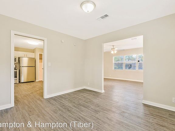 4th image of 5529 Primrose Ln
