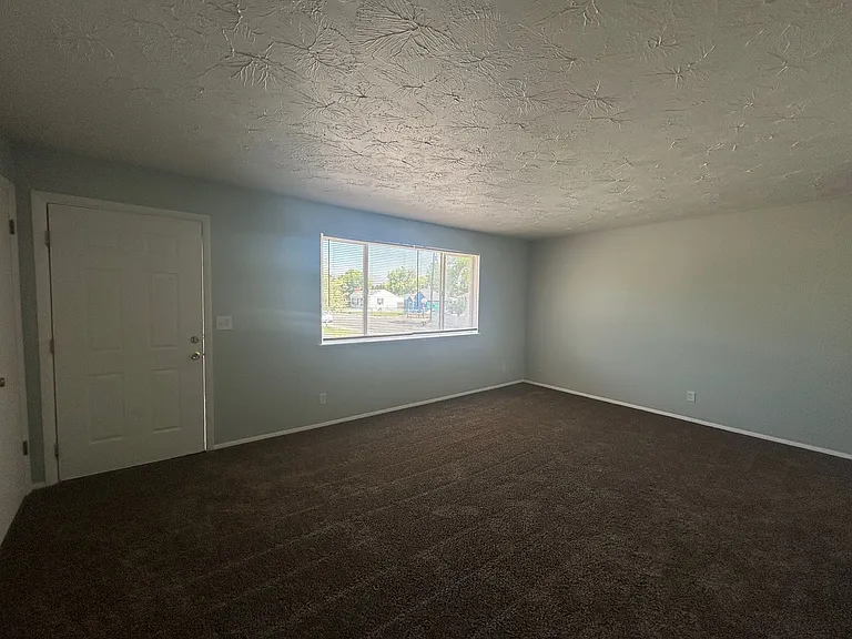 Cedar 680 W — Photo 16