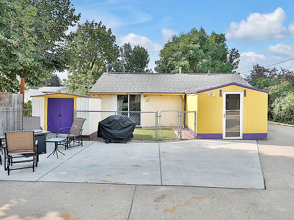 3rd image of 721 Bob Ehlen Dr