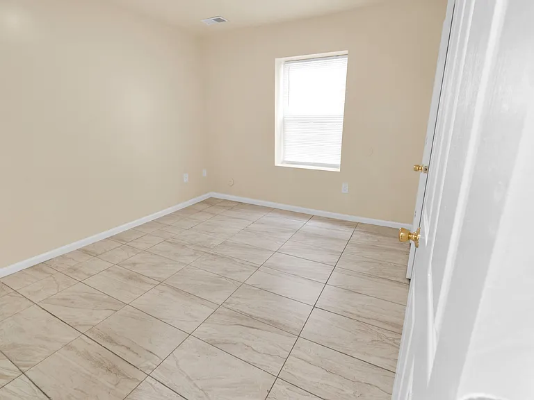 13 Lisa Ct #1 — Photo 15