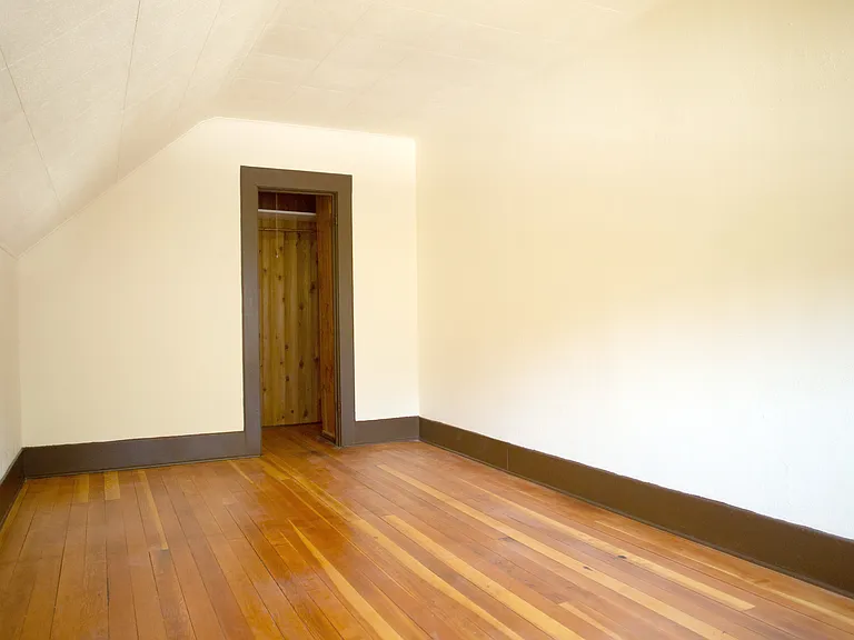 1116 Commercial St — Photo 20