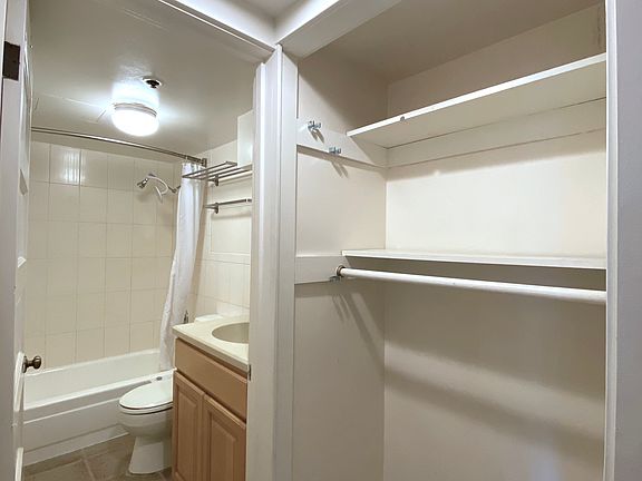 4th image of 115 Sanchez St #115B