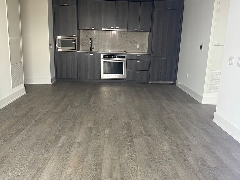 858 Dupont St #624 — Photo 3