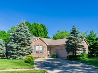 10580 Beaver Ridge Dr, Fishers, IN 46038