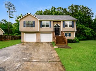137 Longstreet Cir, Oxford, GA 30054