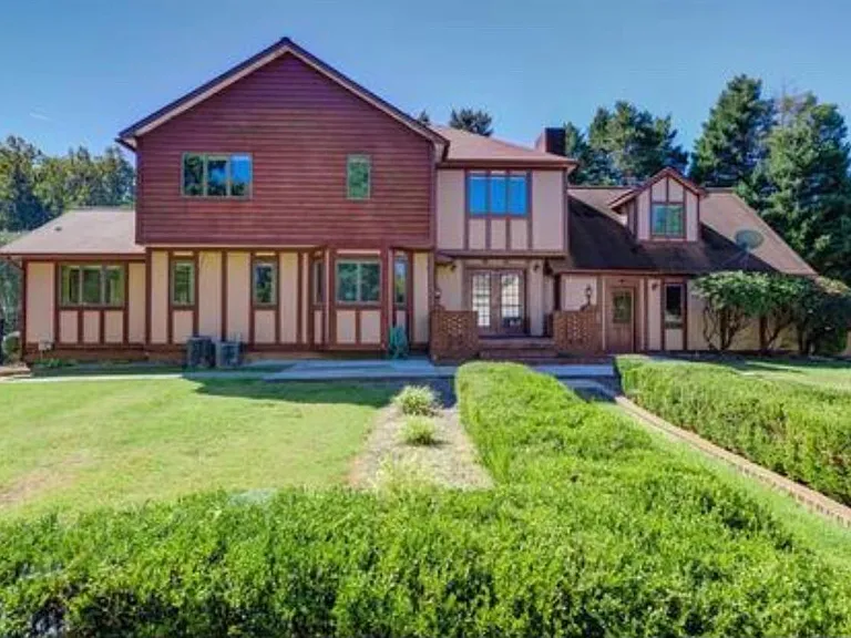 6101 Hampton Meadows Ln — Photo 3