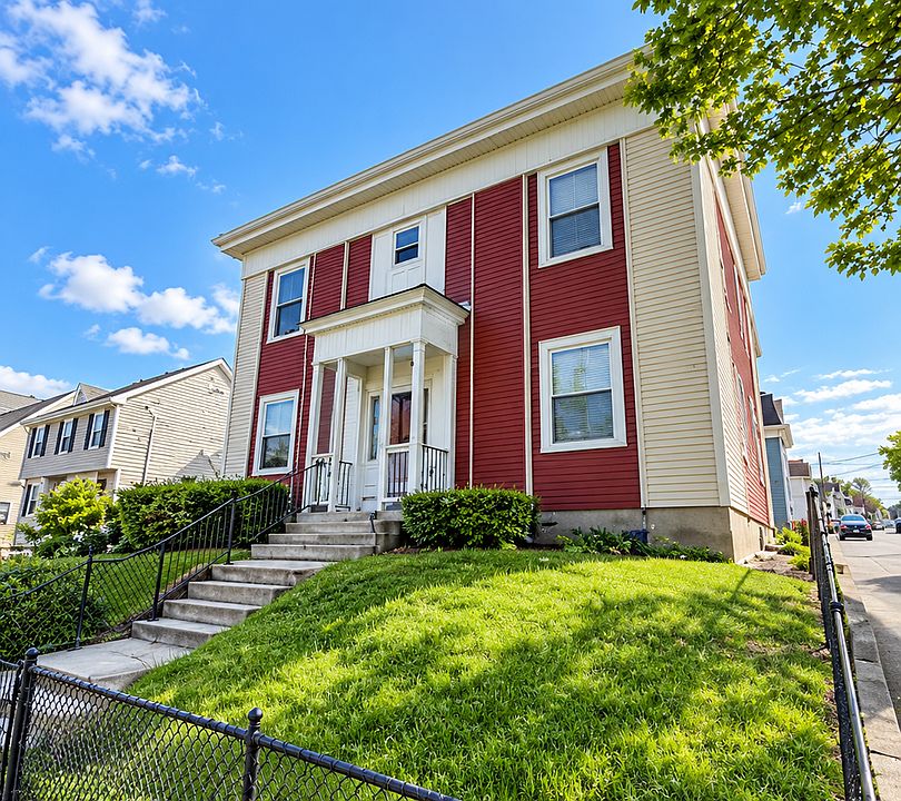 2nd image of 426 Fletcher St