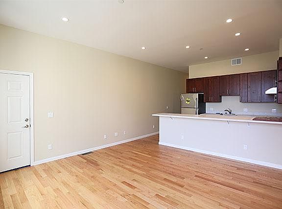 3rd image of 797 Bush St #102