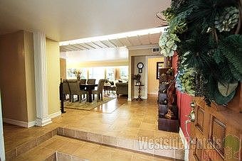 5th image of 3187 Federal Ave